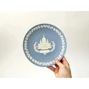 Jasperware Wedgewood St Paul's Cathedral 1972 8" Christmas Plate w/ Original box